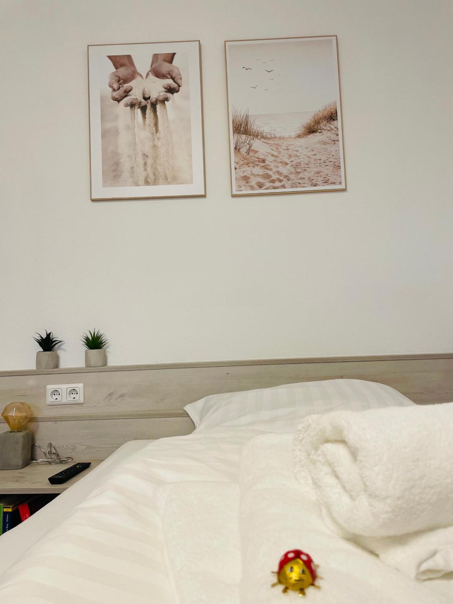Fewo 20 - Appartement Im Rottalblick - Youngmodern Wohnen Mit Bademantelgang Zur Therme, Tv, Balkon Und Persoenlichem Gaesteempfang Von Astarte Estate Bad Griesbach im Rottal Esterno foto
